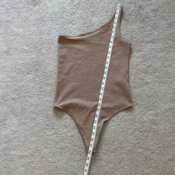Abercrombie & Fitch Womens Soft A&F Beige One Shoulder Bodysuit Size Medium - Picture 7 of 7
